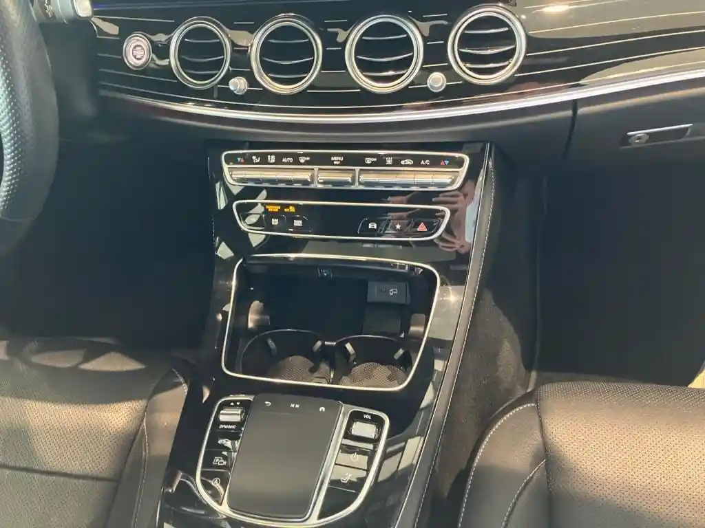 Mercedes-Benz E 400