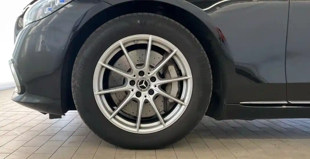 Mercedes-Benz S 400