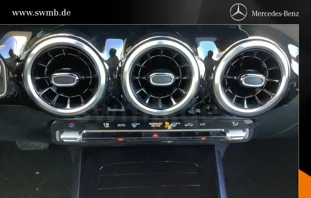 Mercedes-Benz B 220