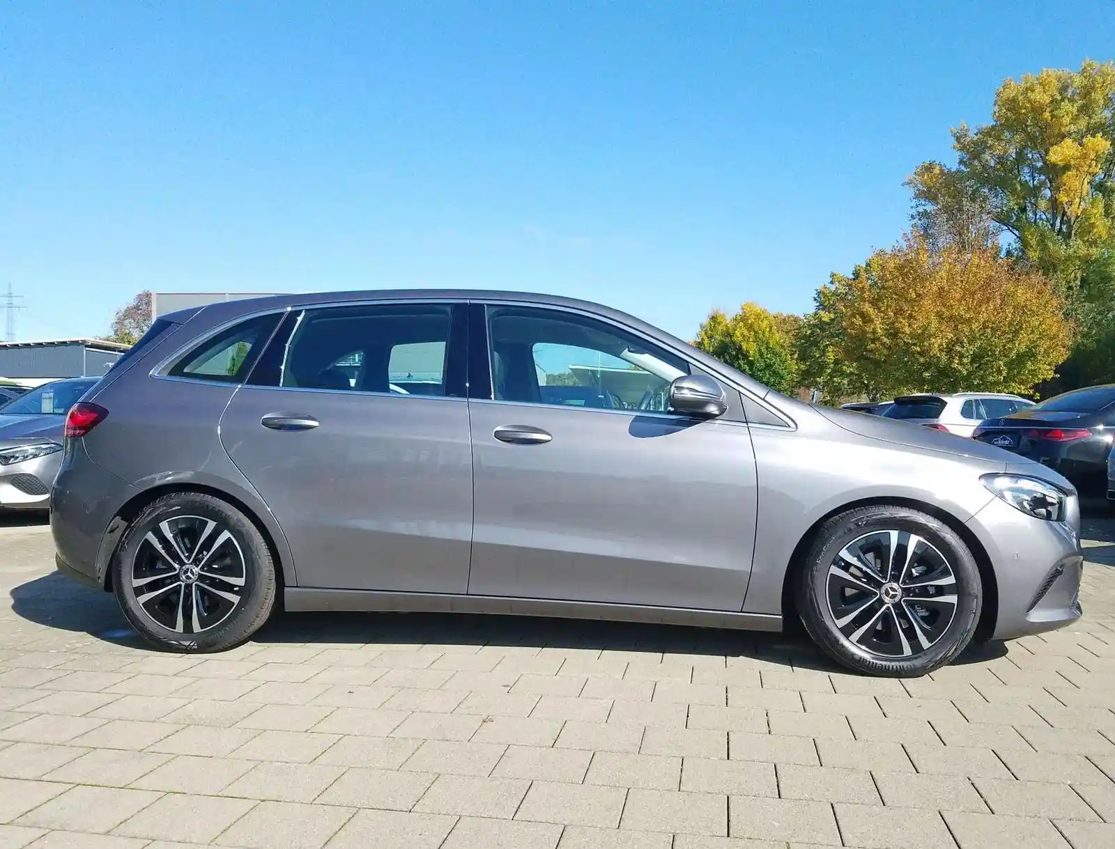 Mercedes-Benz B 200