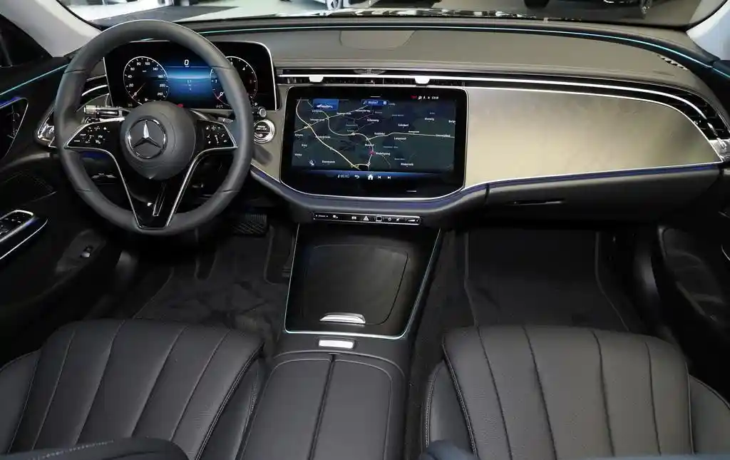 Mercedes-Benz E 200