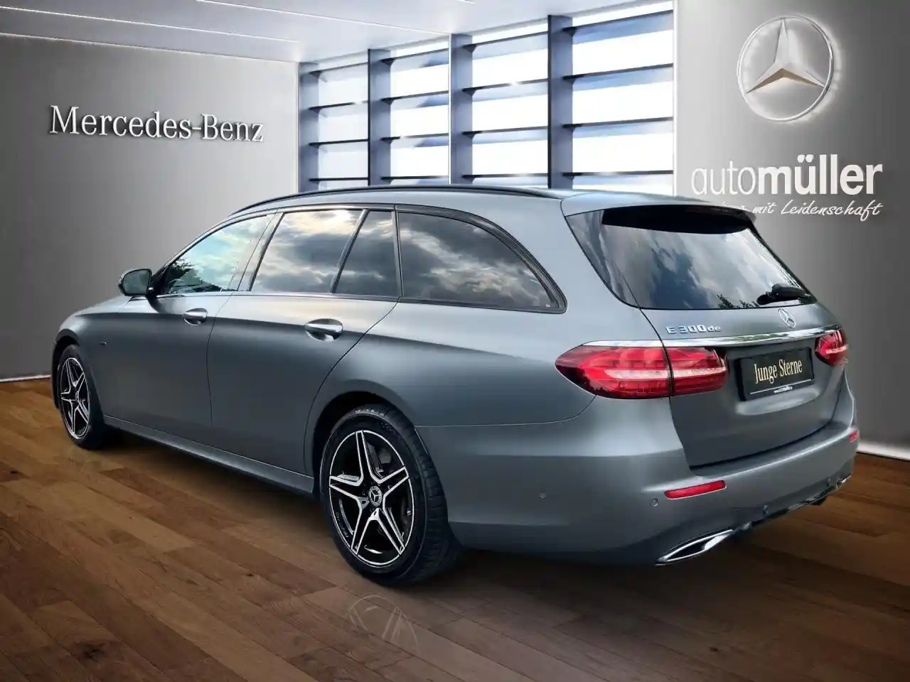 Mercedes-Benz E 300