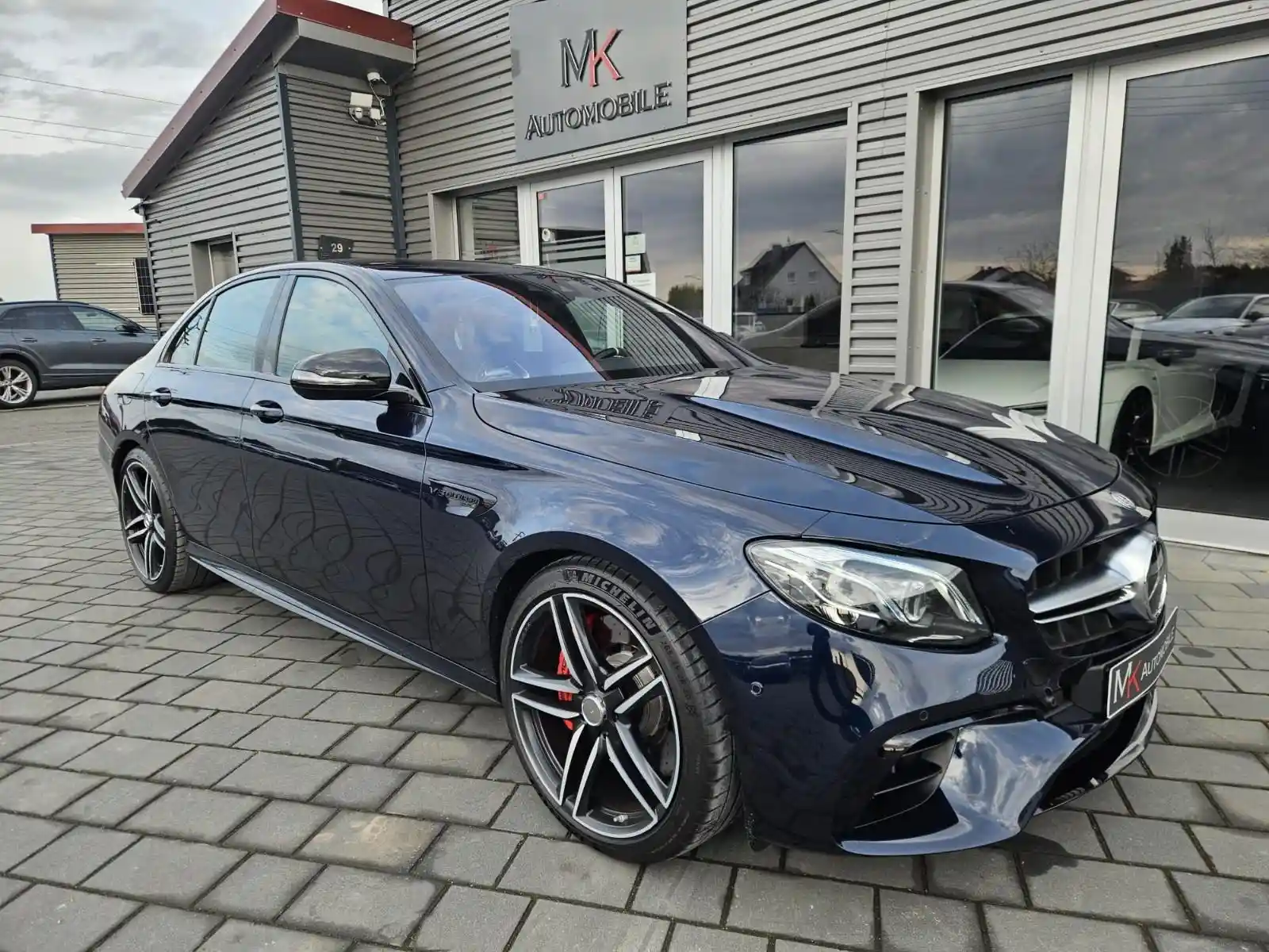 Mercedes-Benz E 63 AMG