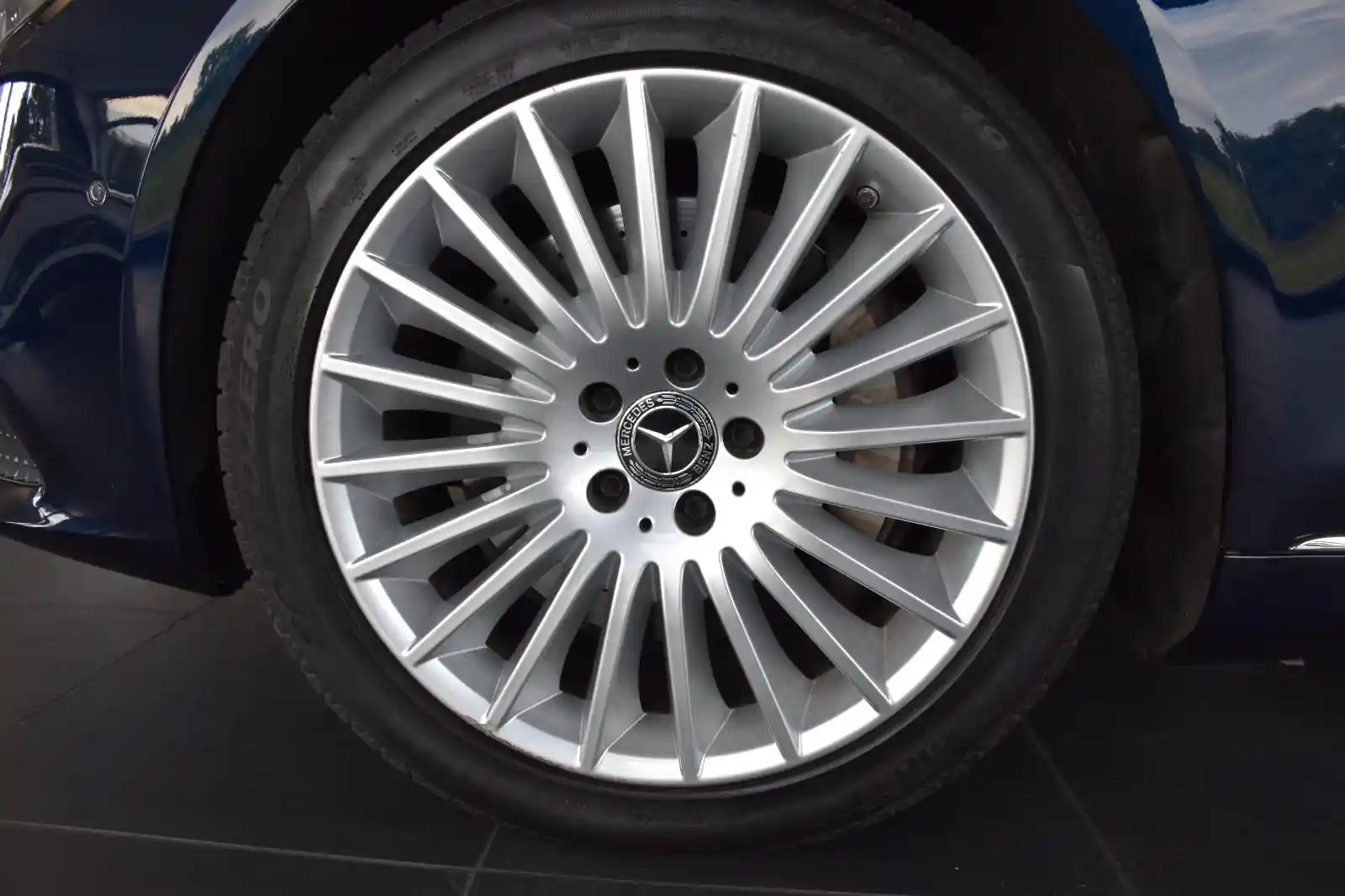 Mercedes-Benz S 560