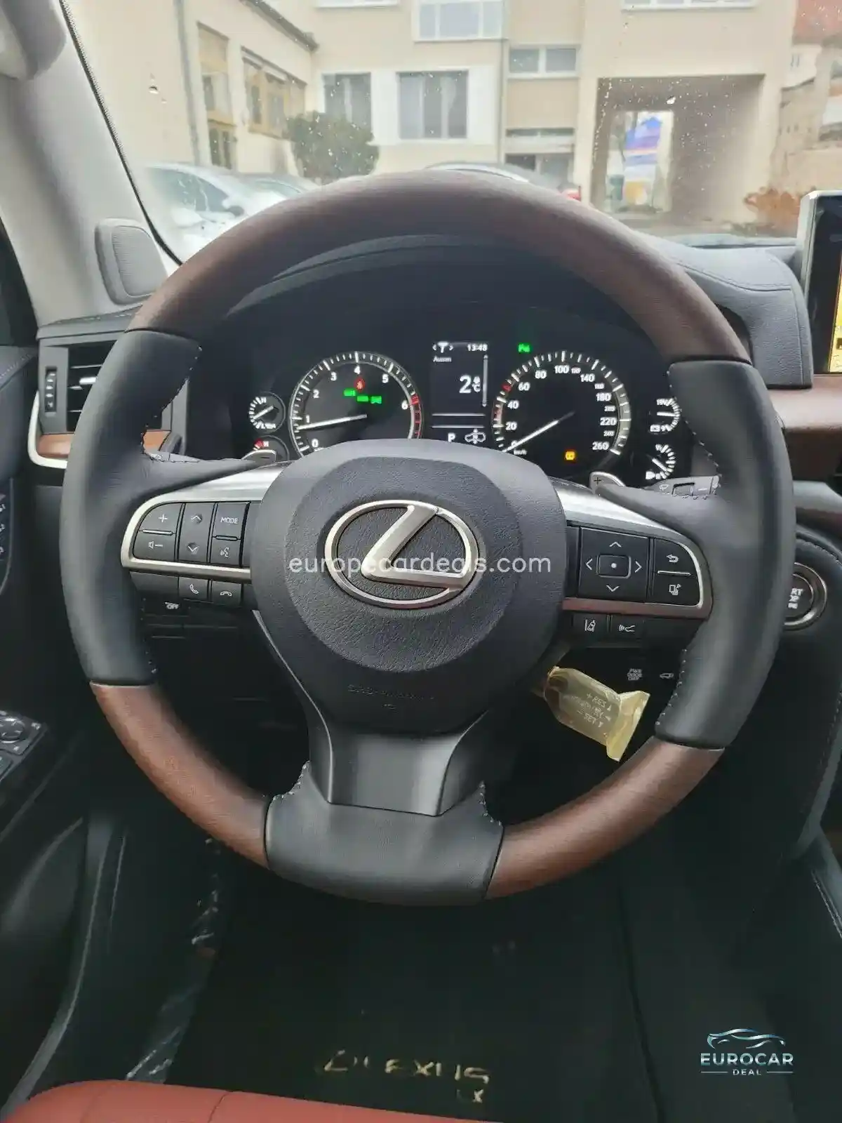 Lexus LX 570