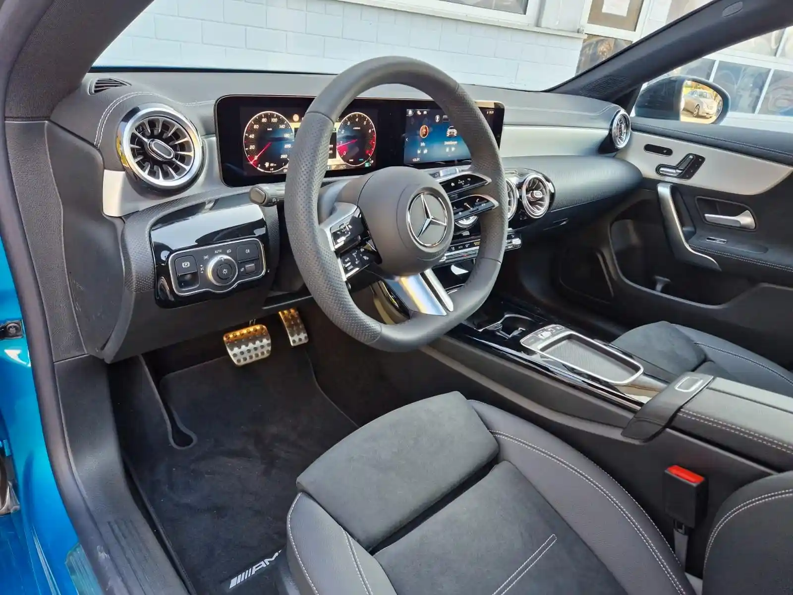 Mercedes-Benz CLA 200