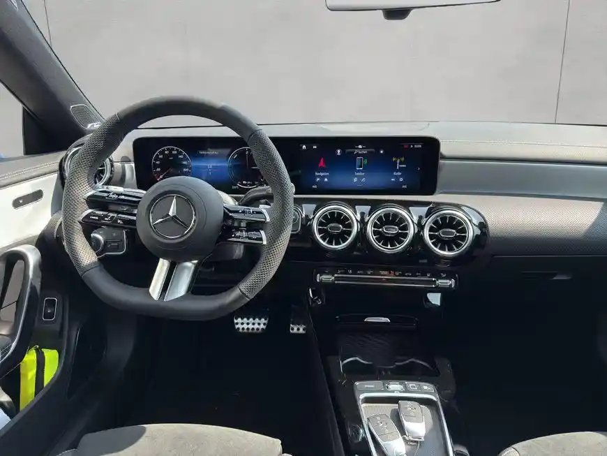 Mercedes-Benz CLA 250