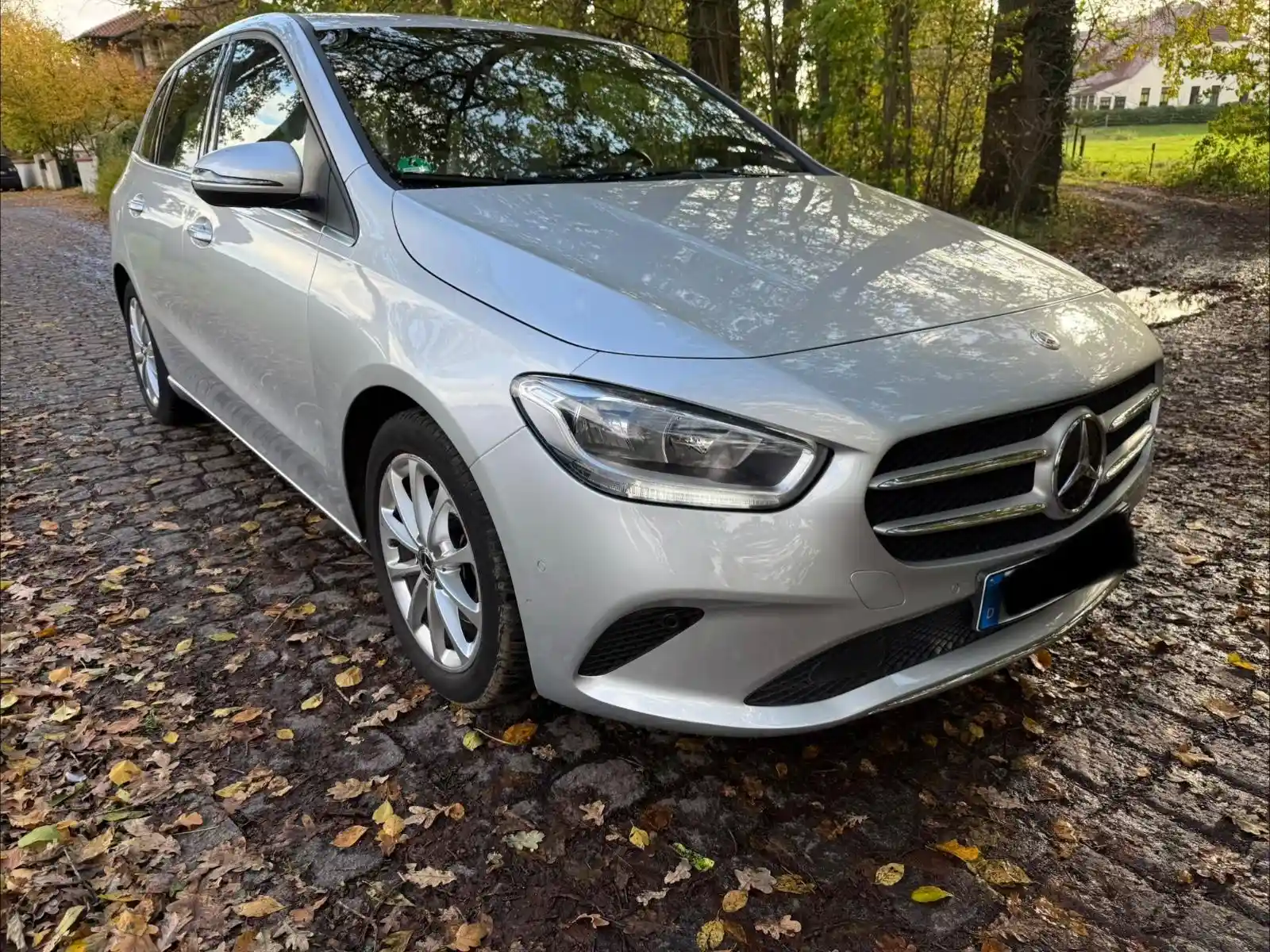 Mercedes-Benz B 200
