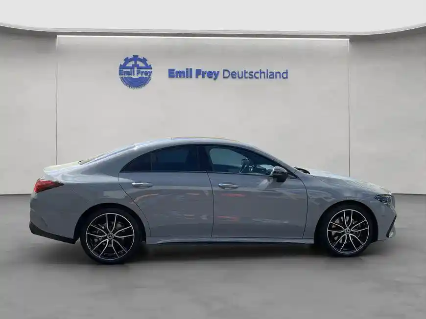 Mercedes-Benz CLA 220