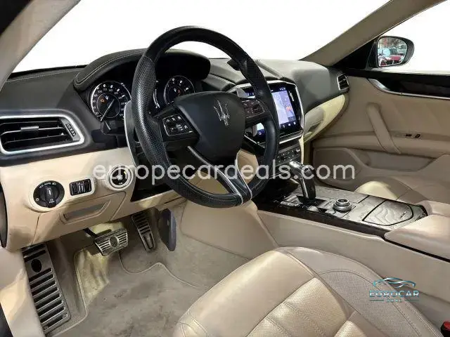 Maserati Ghibli