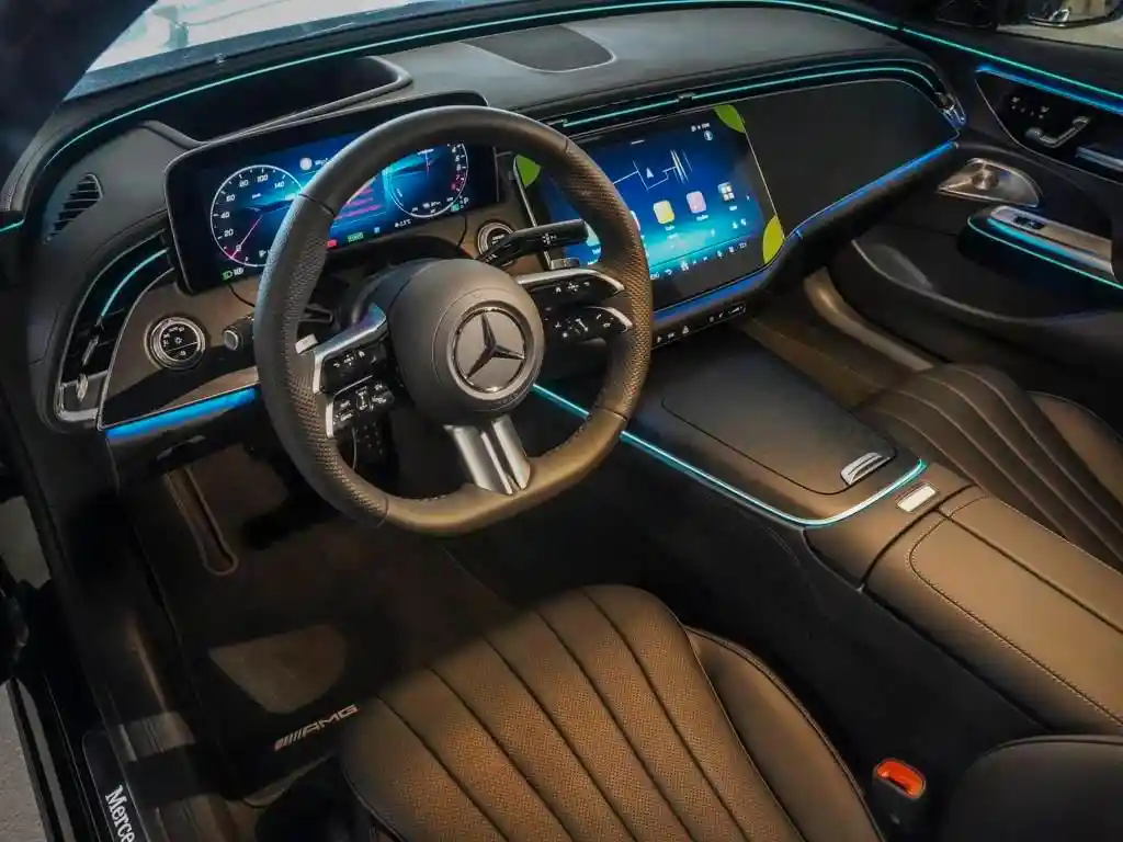 Mercedes-Benz E 300