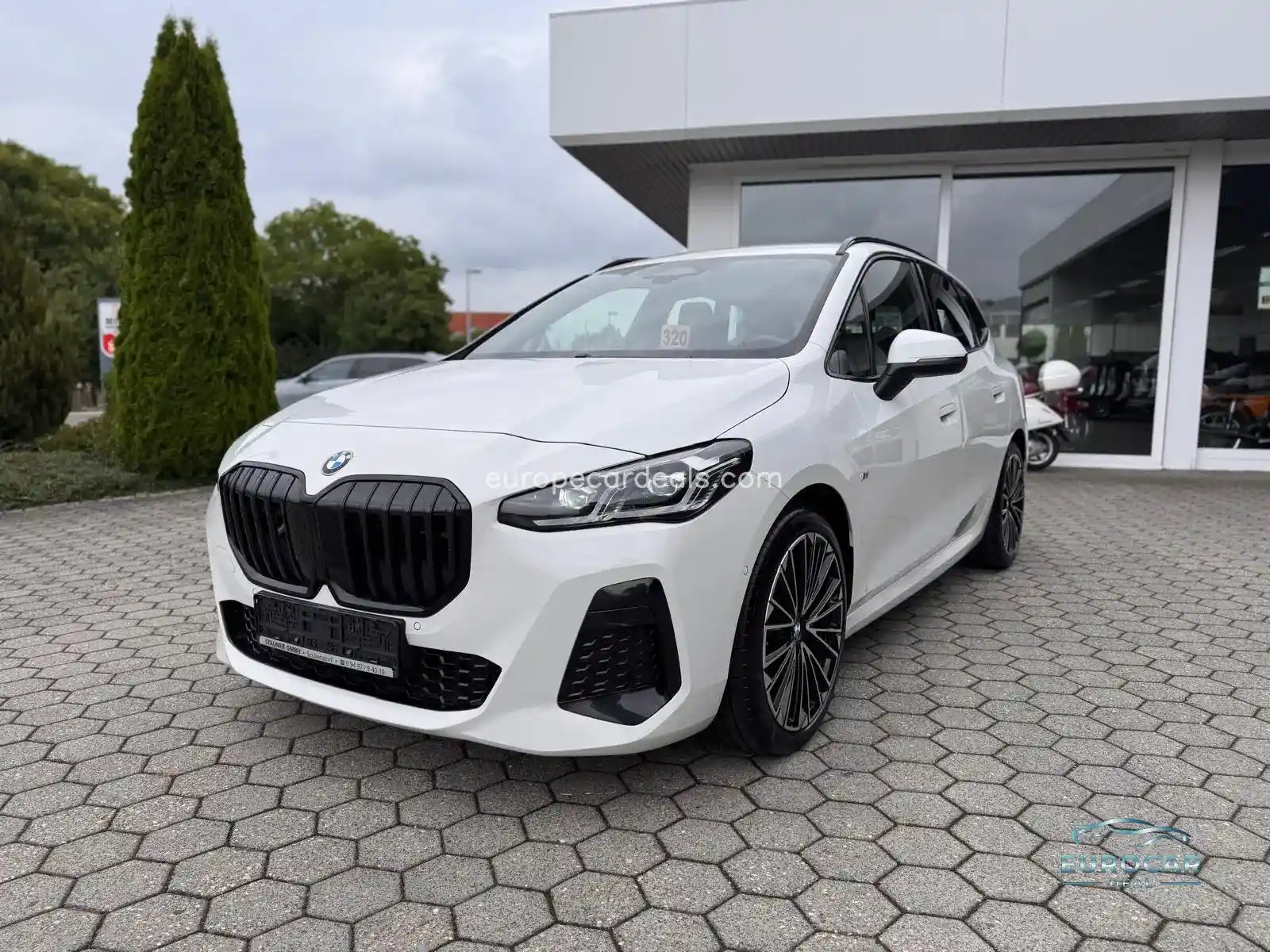 BMW 218