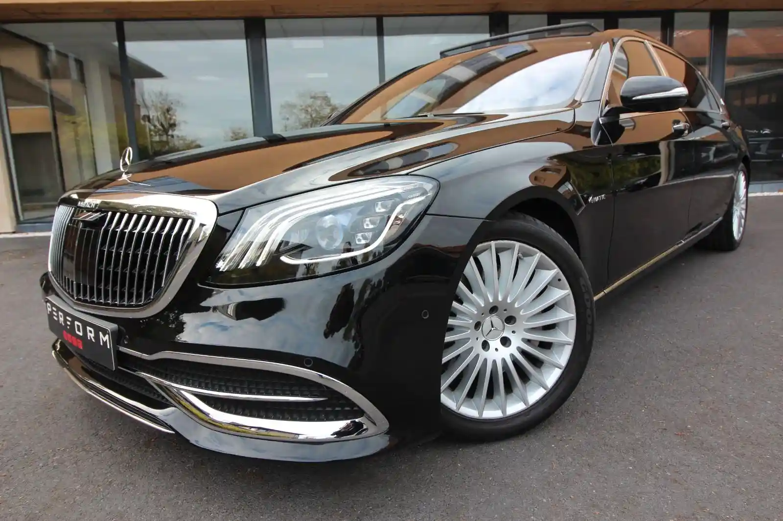 Mercedes-Benz S 560