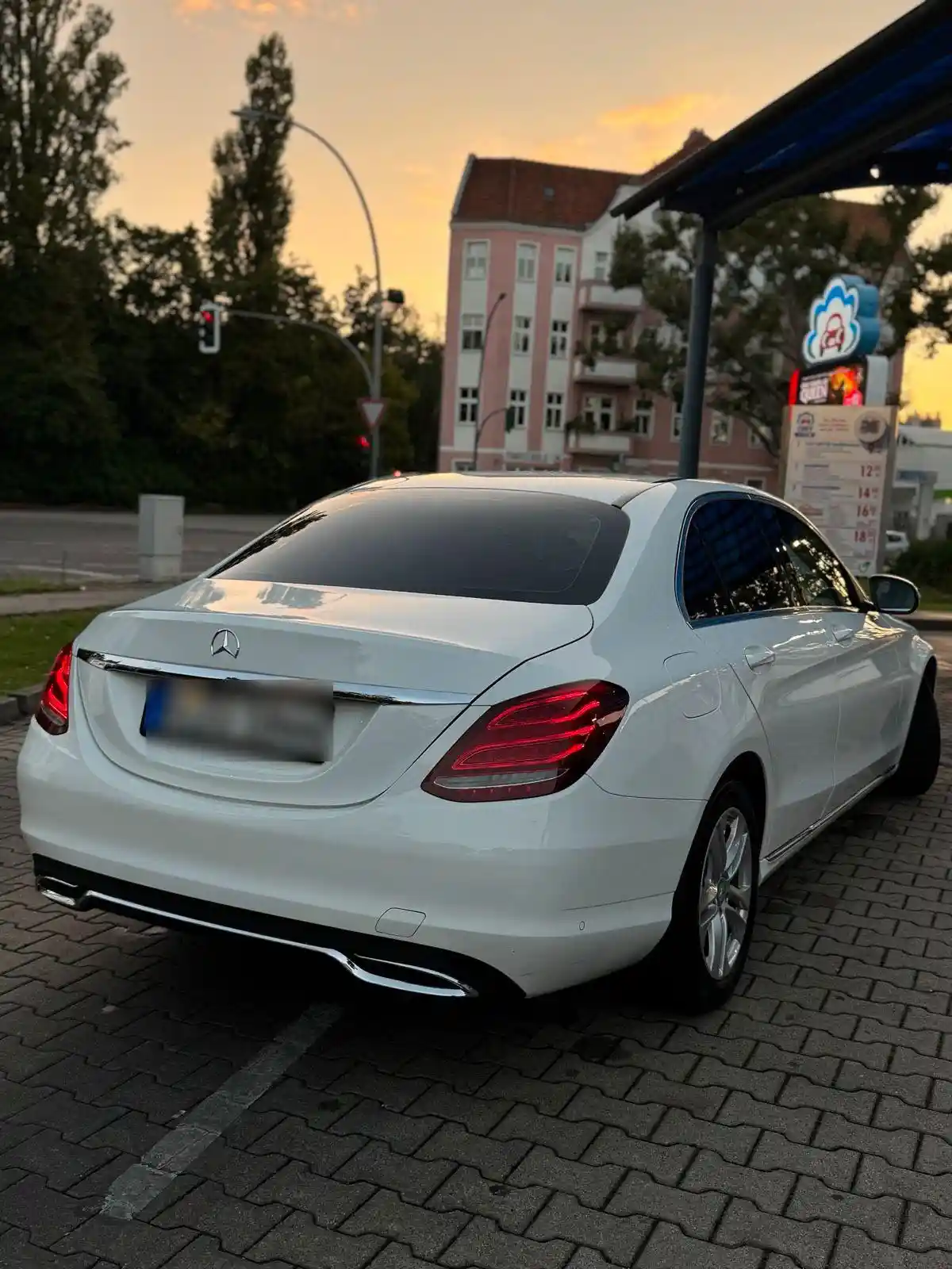Mercedes-Benz C 180
