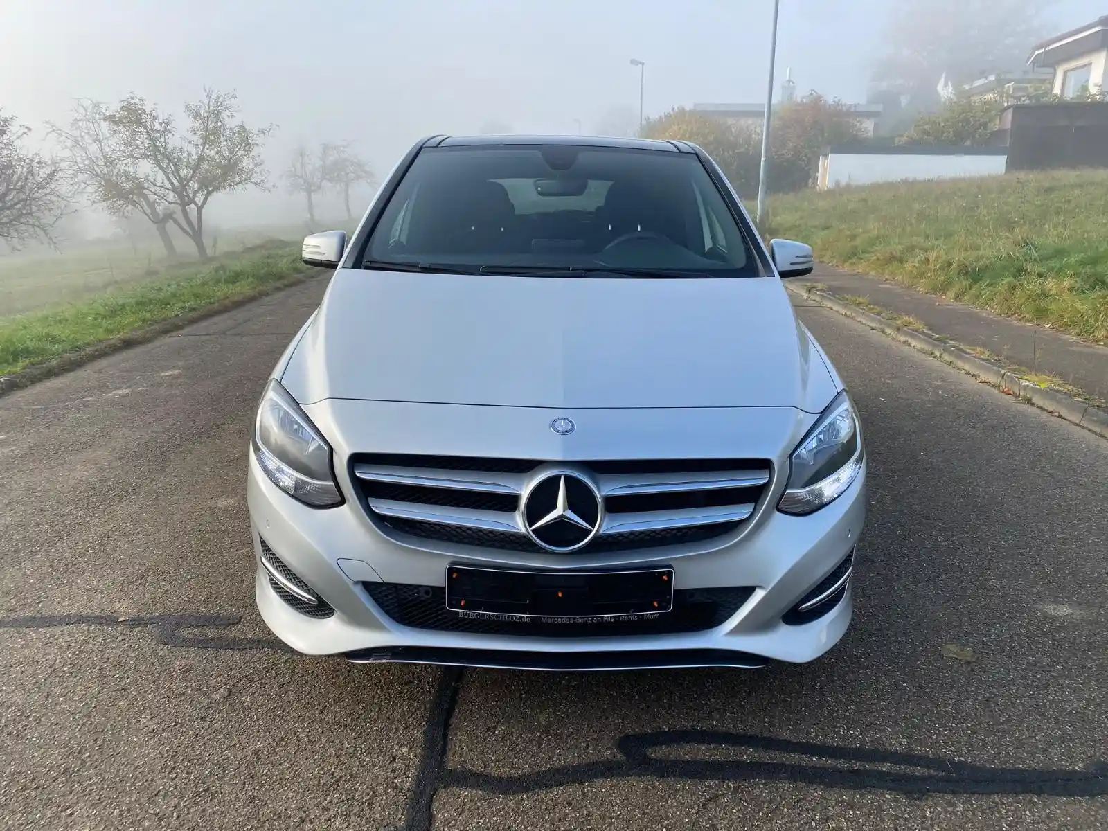 Mercedes-Benz B 200