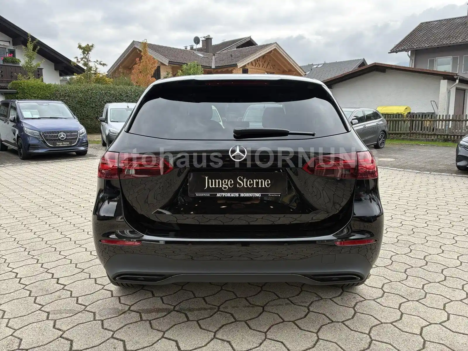 Mercedes-Benz B 200