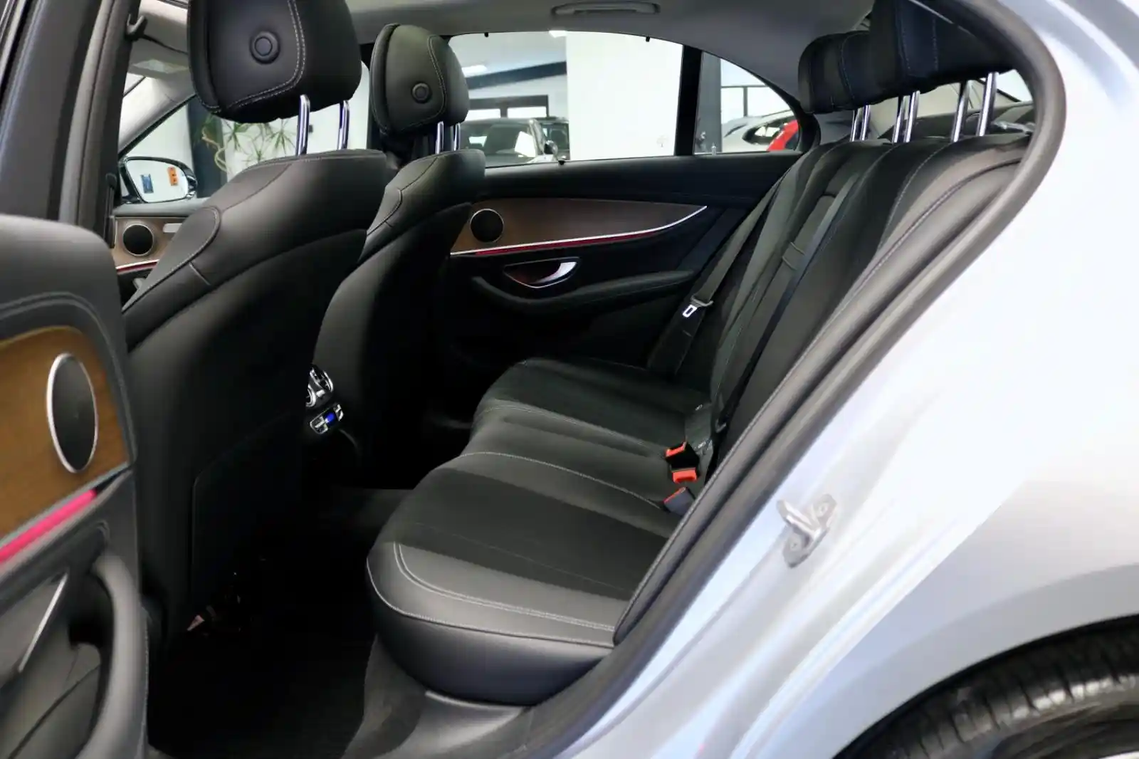 Mercedes-Benz E 400