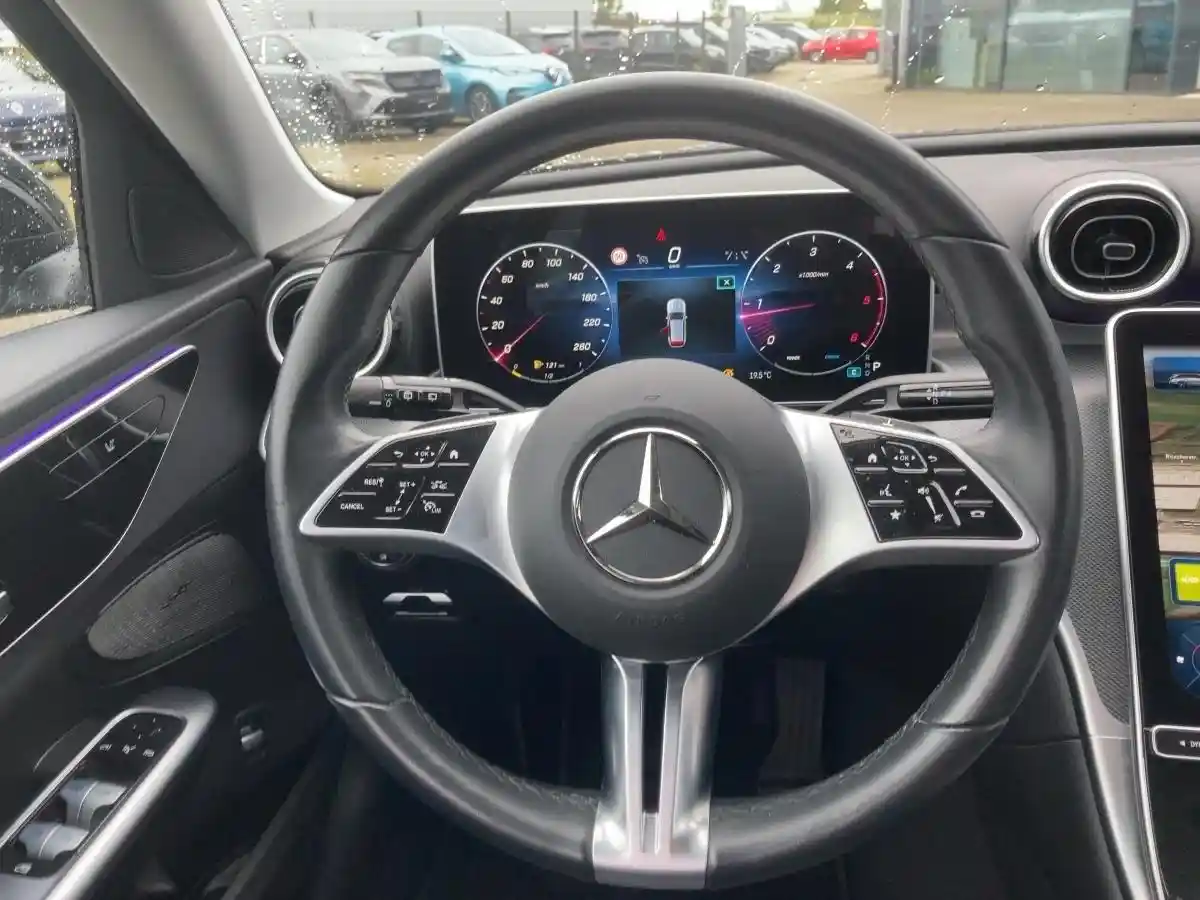 Mercedes-Benz C 200