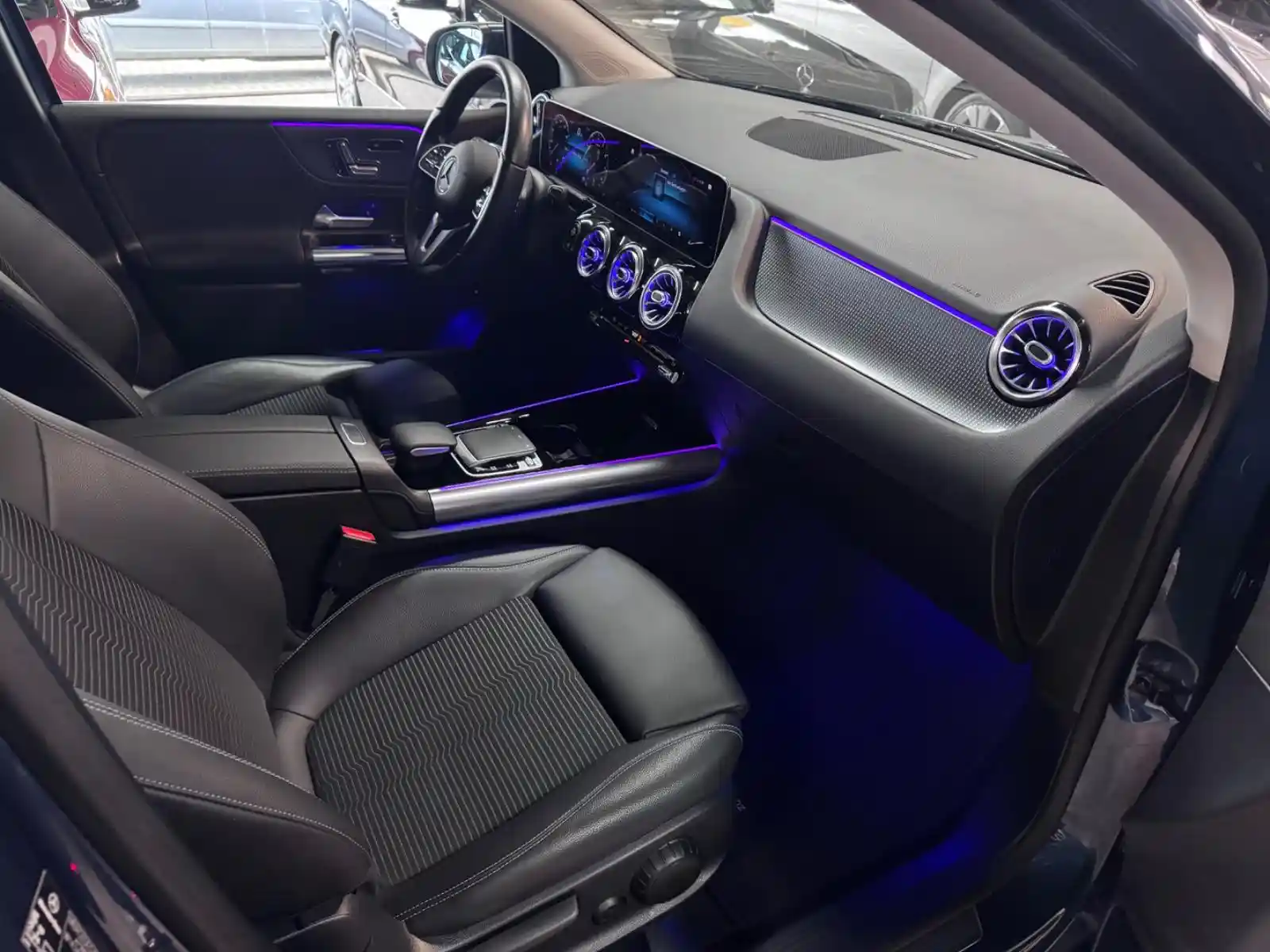 Mercedes-Benz B 220