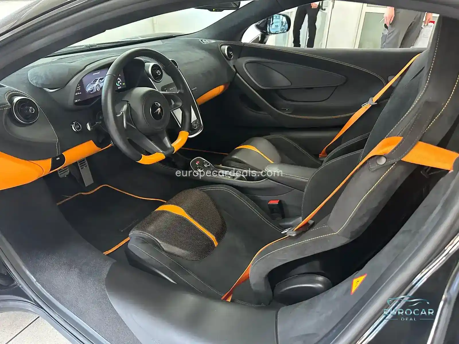 McLaren 570S