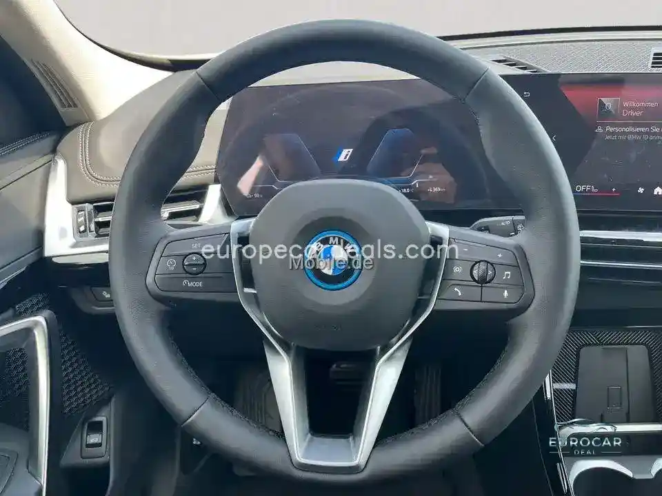 BMW iX1
