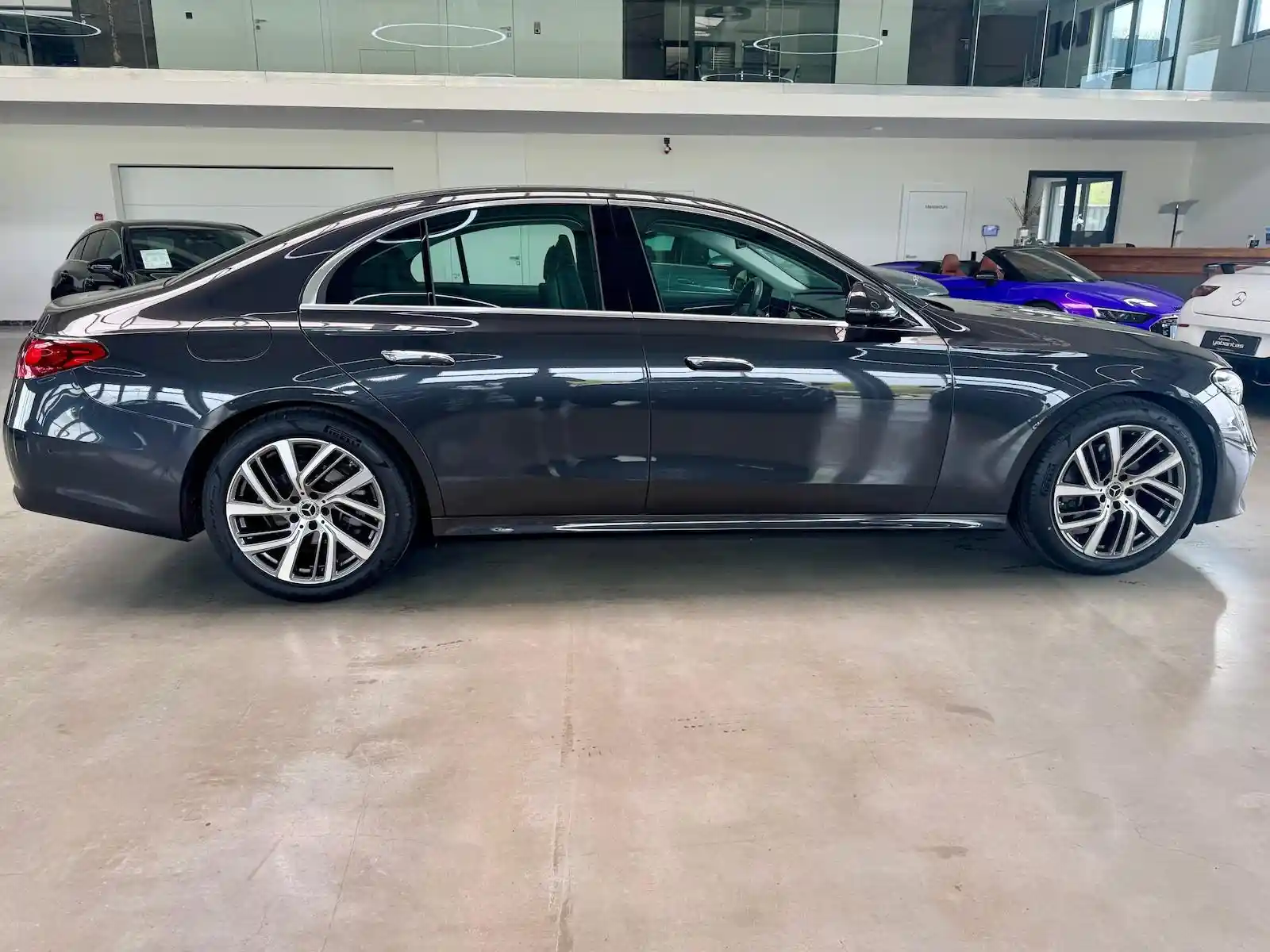 Mercedes-Benz E 220
