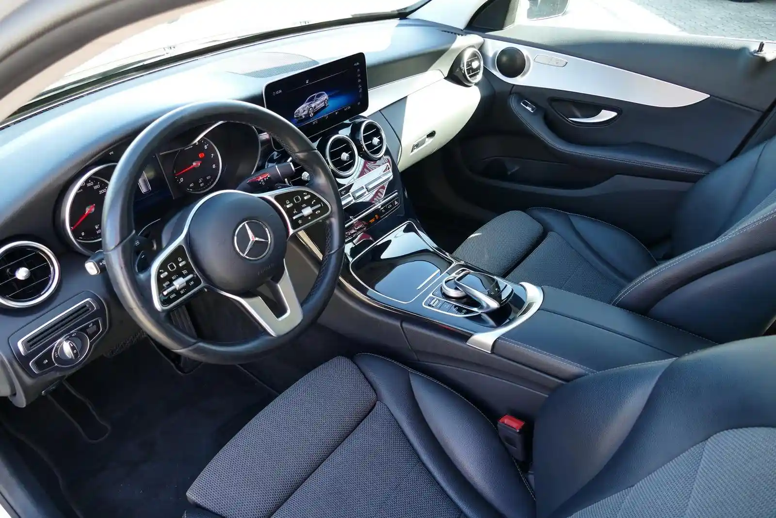 Mercedes-Benz C 160