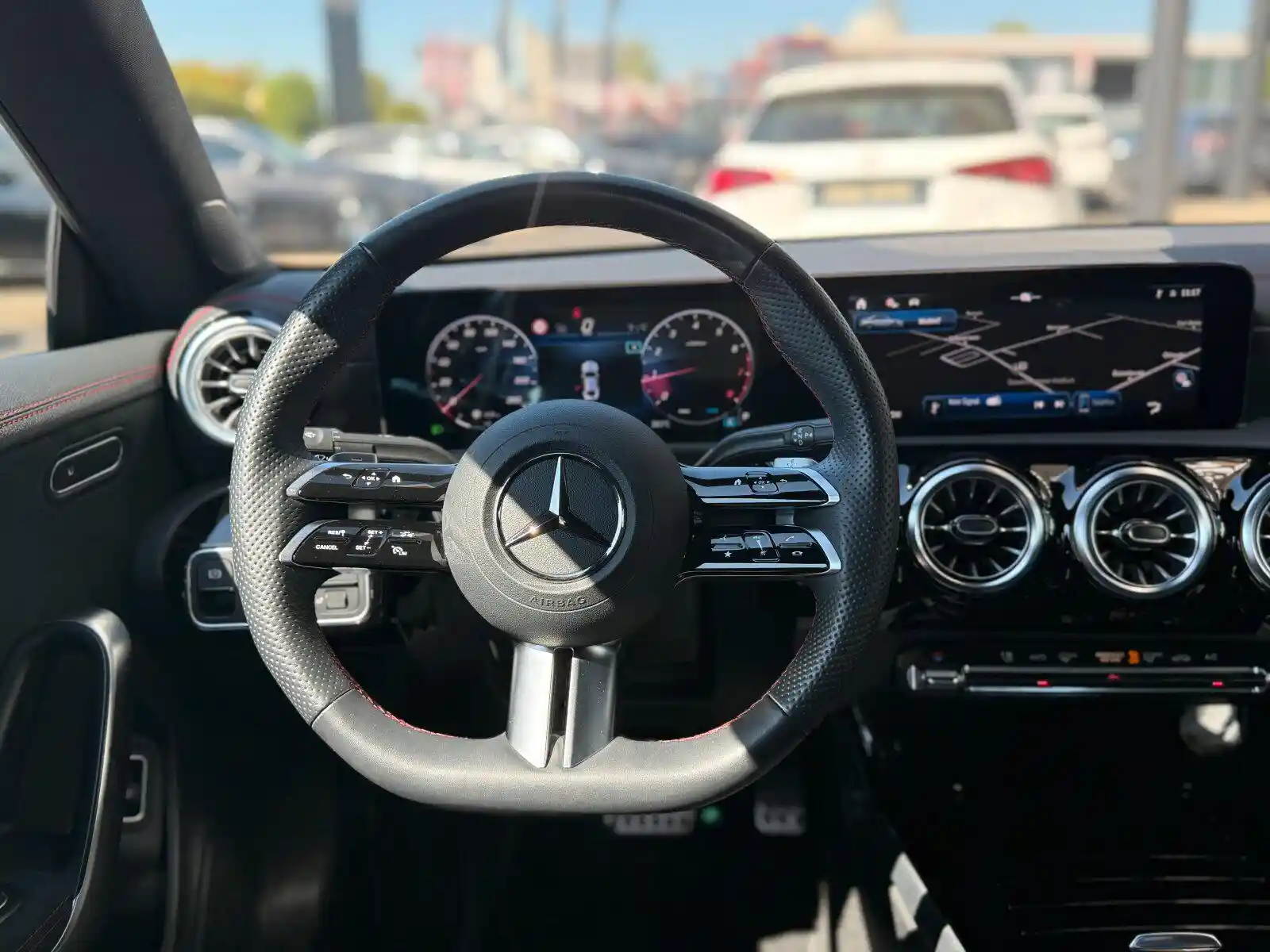 Mercedes-Benz CLA 200