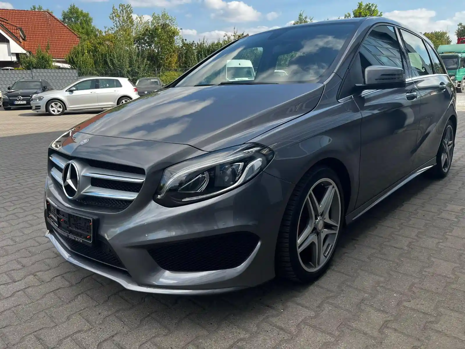 Mercedes-Benz B 200