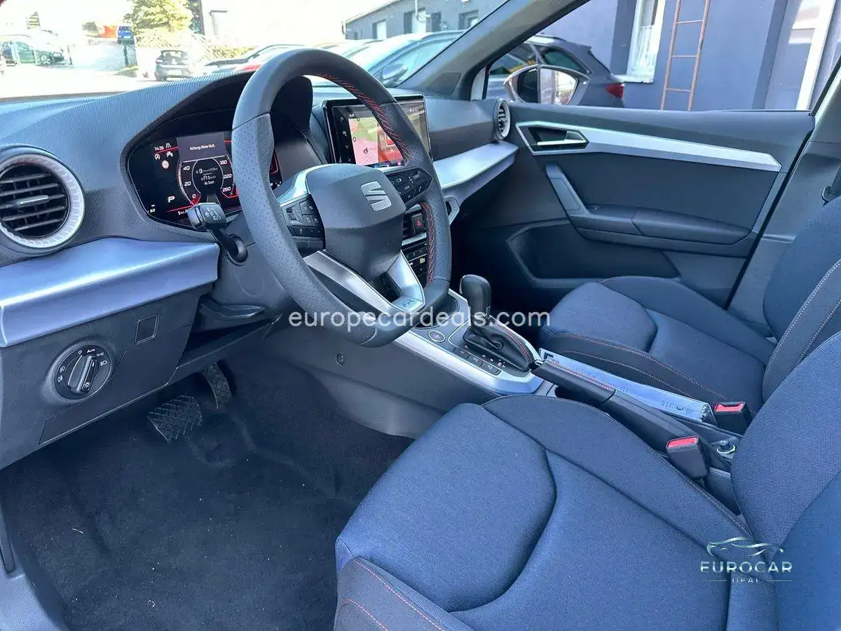 Seat Arona
