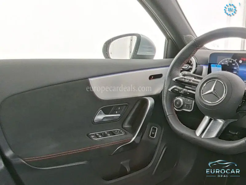 Mercedes-Benz A 220