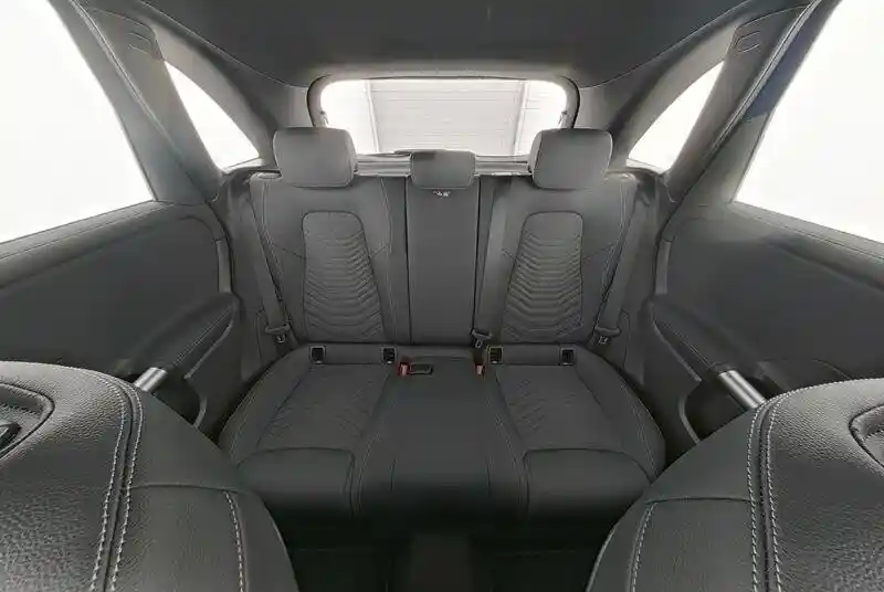 Mercedes-Benz B 220