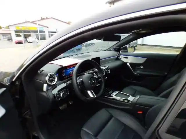 Mercedes-Benz CLA 180 Shooting Brake