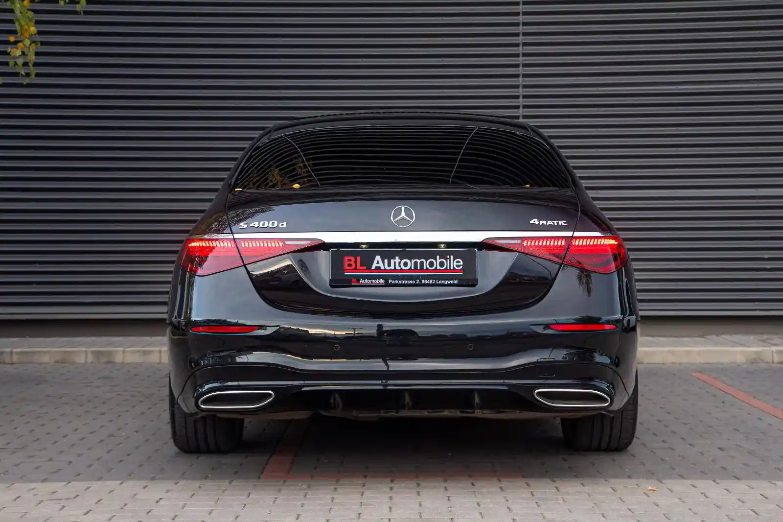Mercedes-Benz S 400