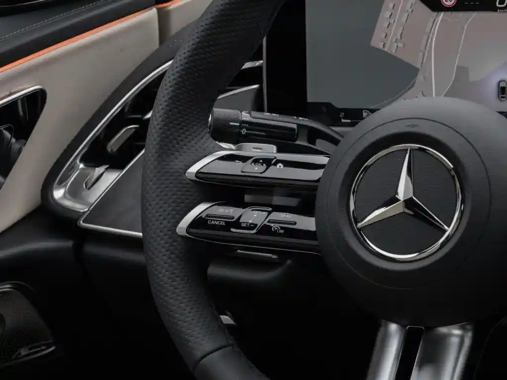 Mercedes-Benz E 200