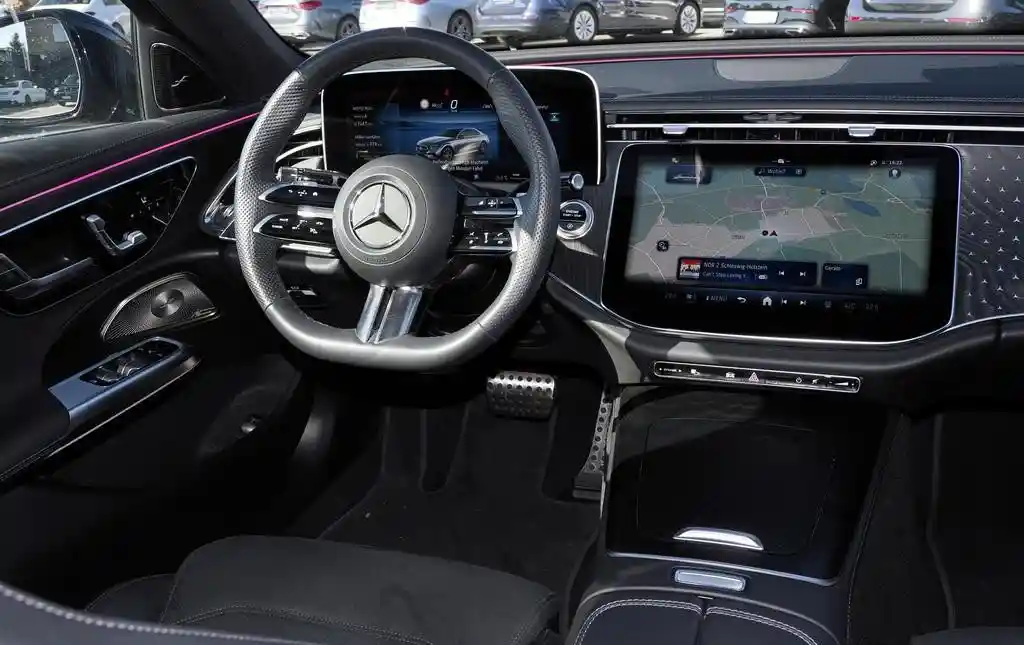 Mercedes-Benz E 220