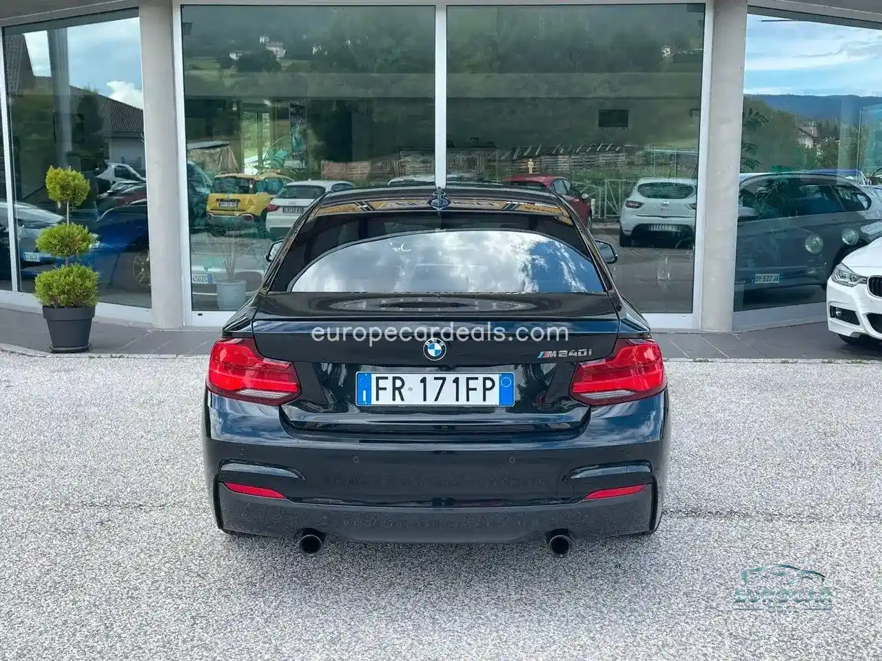 BMW M240i