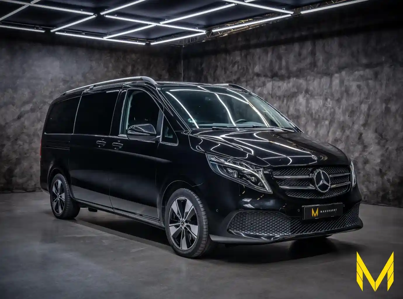 Mercedes-Benz V 220