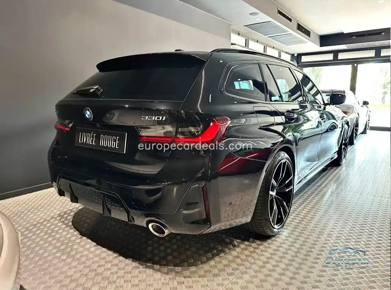 BMW 330
