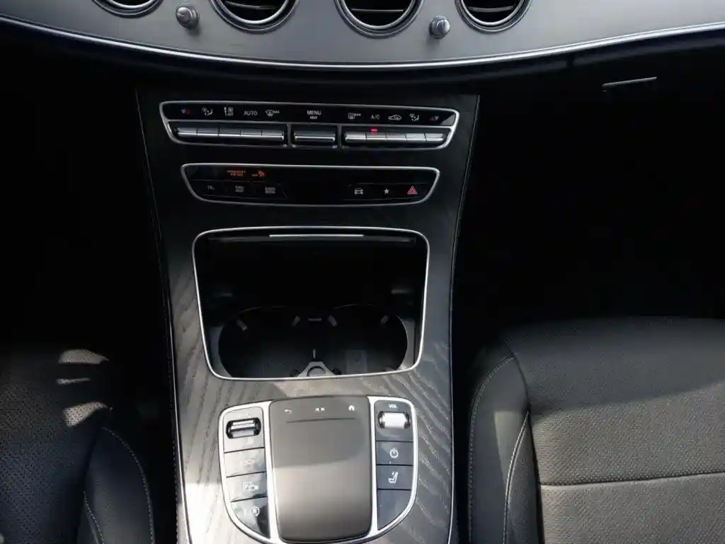 Mercedes-Benz E 400