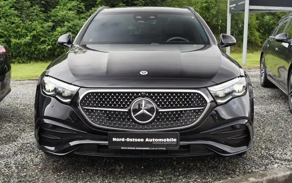 Mercedes-Benz E 200