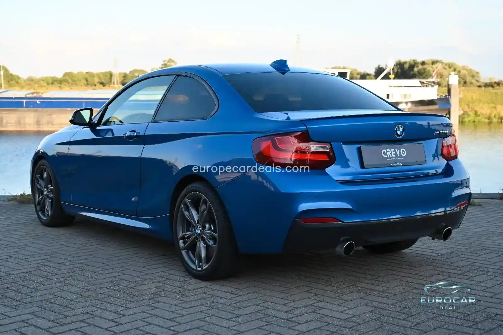 BMW M235