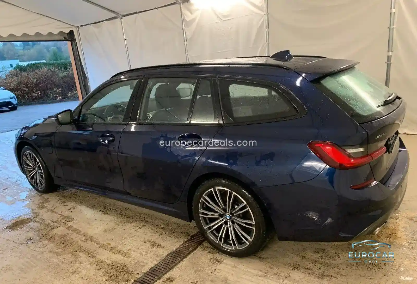 BMW 330