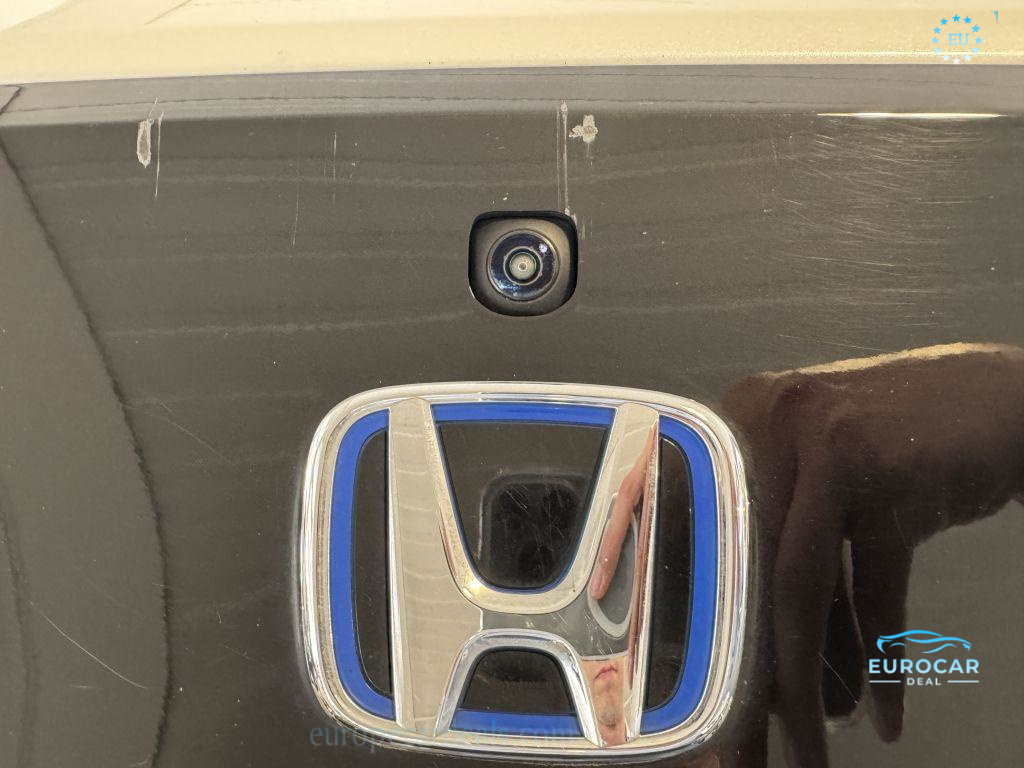Honda e