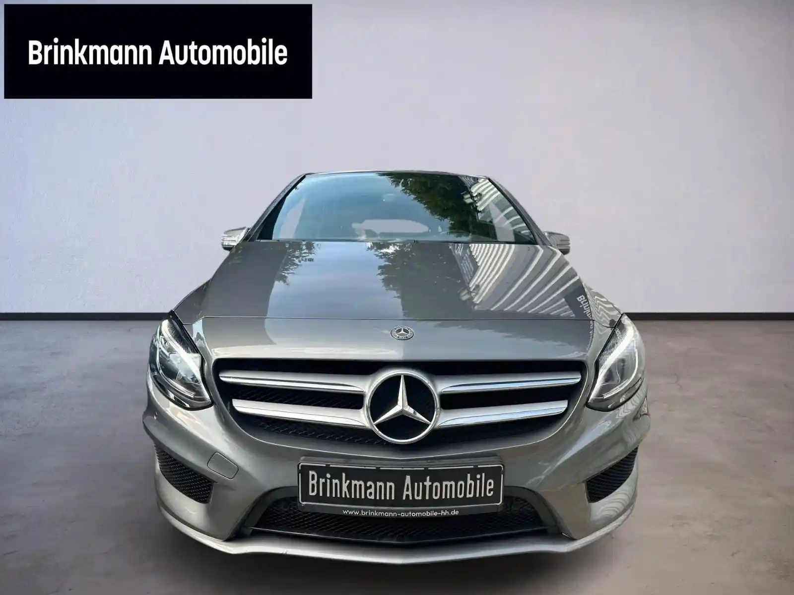 Mercedes-Benz B 180