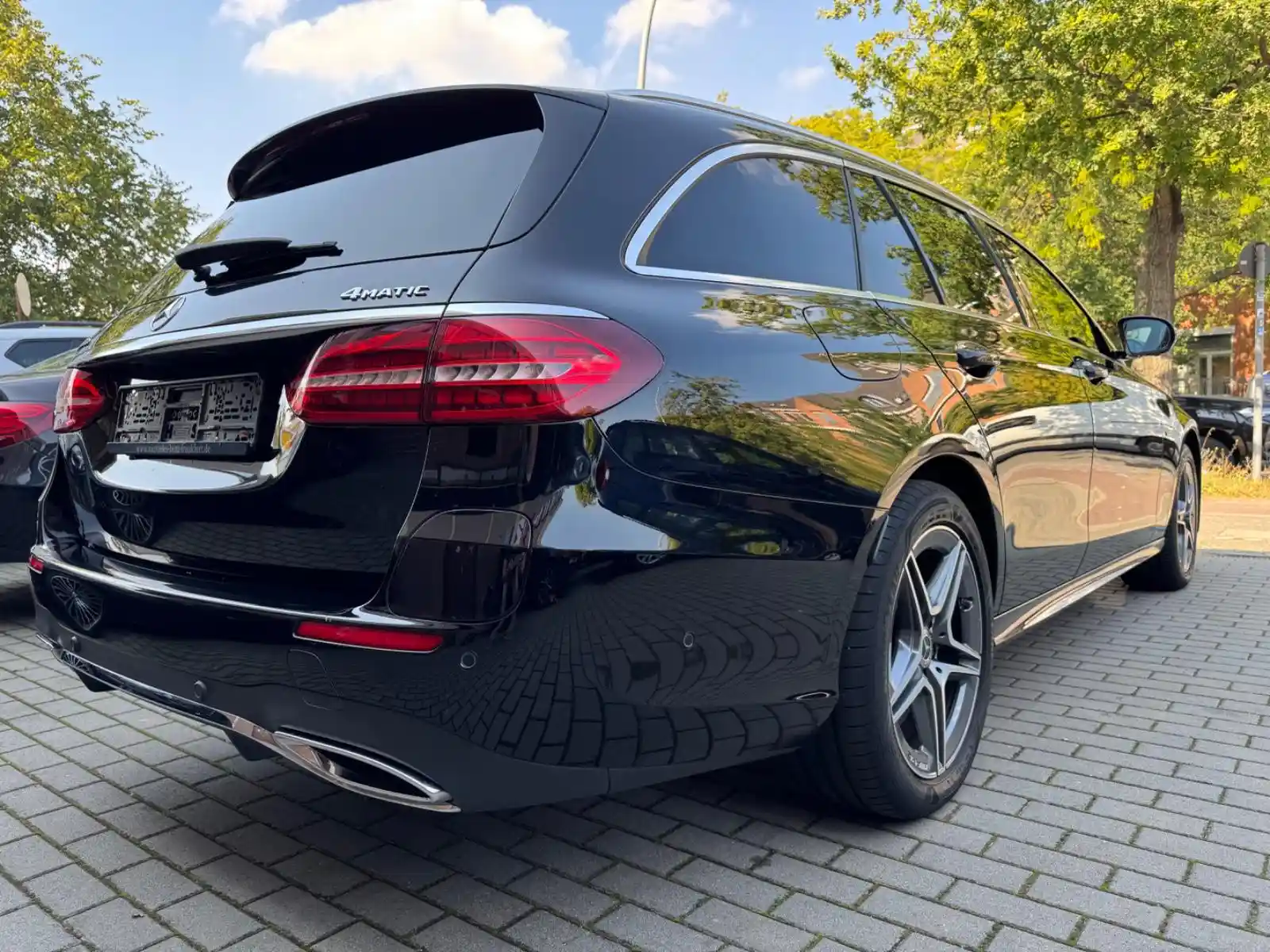 Mercedes-Benz E 300