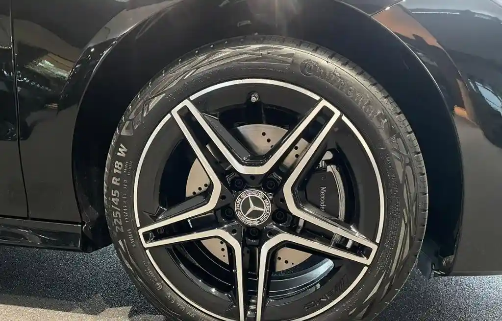 Mercedes-Benz CLA 250