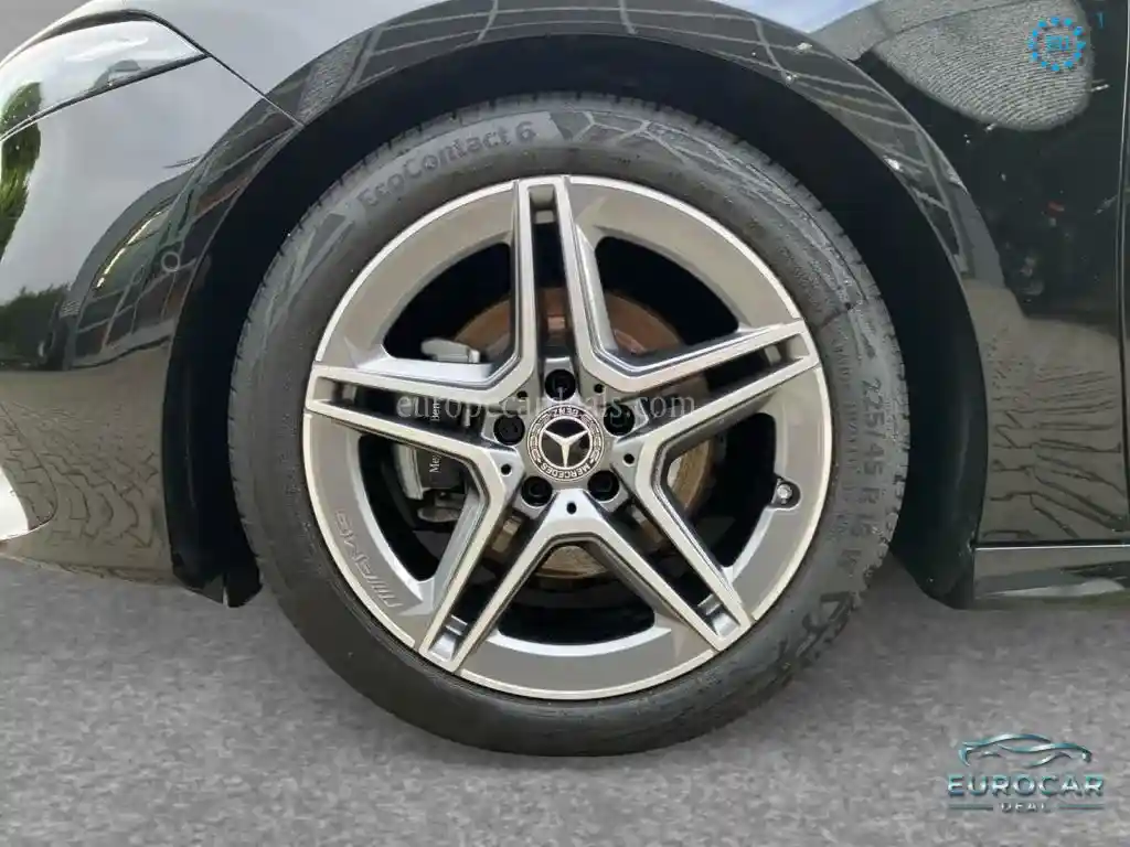 Mercedes-Benz A 200