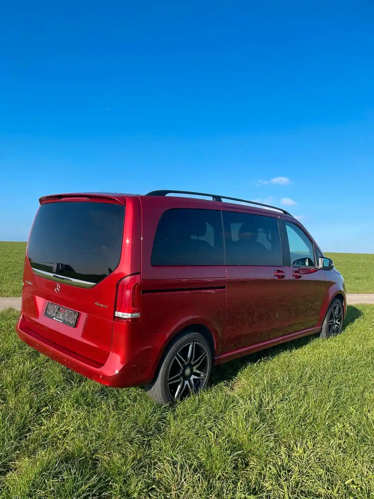 Mercedes-Benz V 250