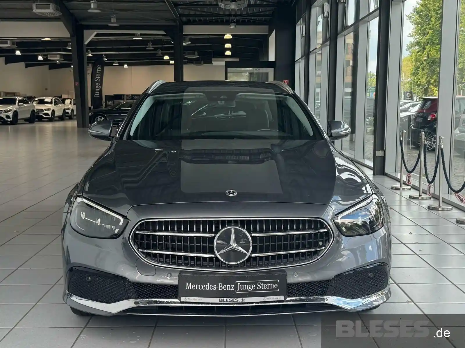 Mercedes-Benz E 220